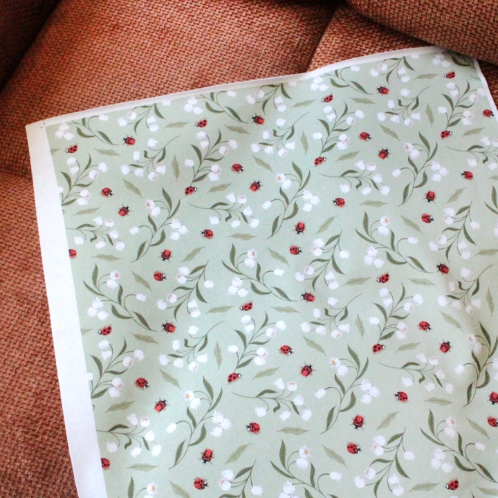 Tissu illustré "Les clochettes du bonheur"