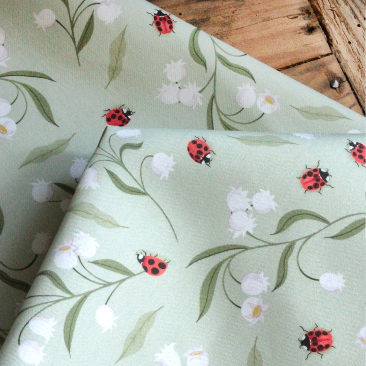 Tissu illustré "Les clochettes du bonheur"