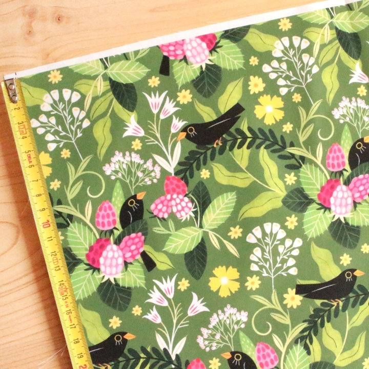 Tissu illustré "Le festin des merles"