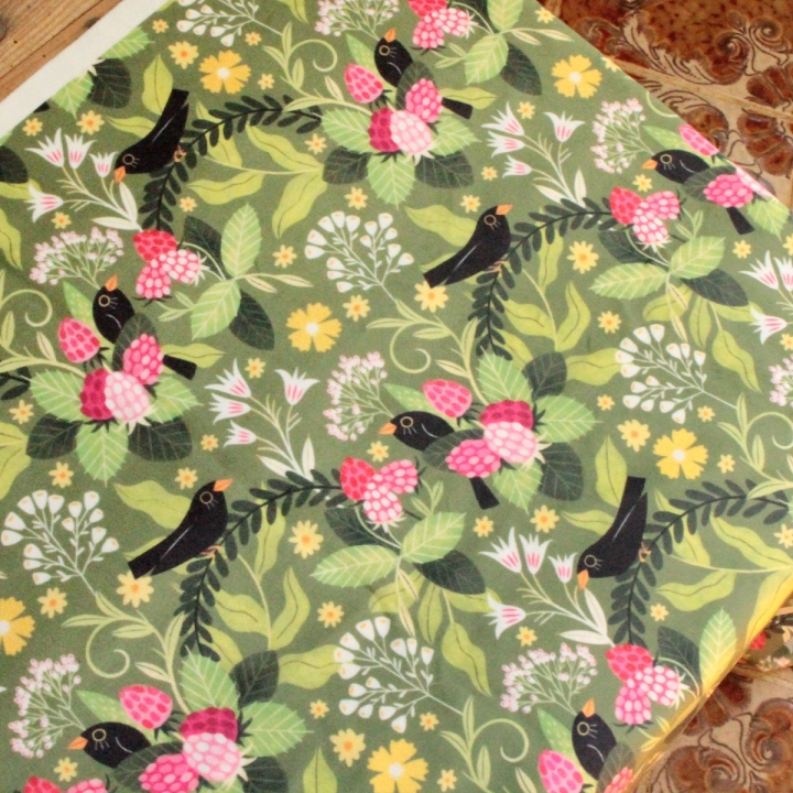 Tissu illustré "Le festin des merles"