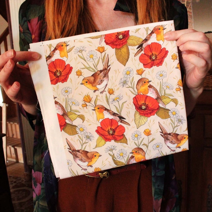 Tissu illustré "Rouges-gorges et coquelicots"