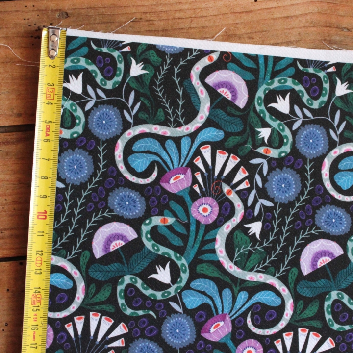 Coupon de tissu illustré "Médusa" 48x48 cm