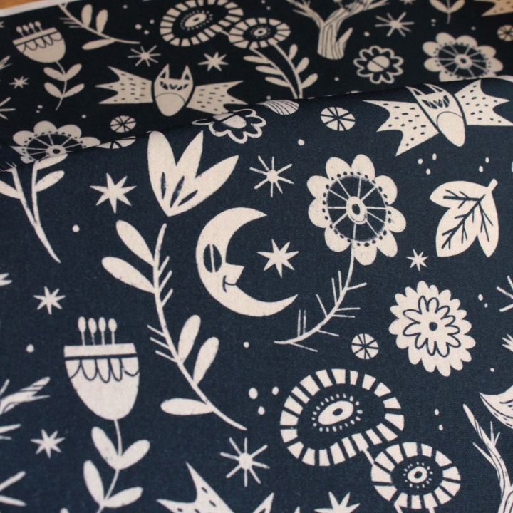 Tissu illustré "Les yeux de la nuit" (Version bleu foncé)