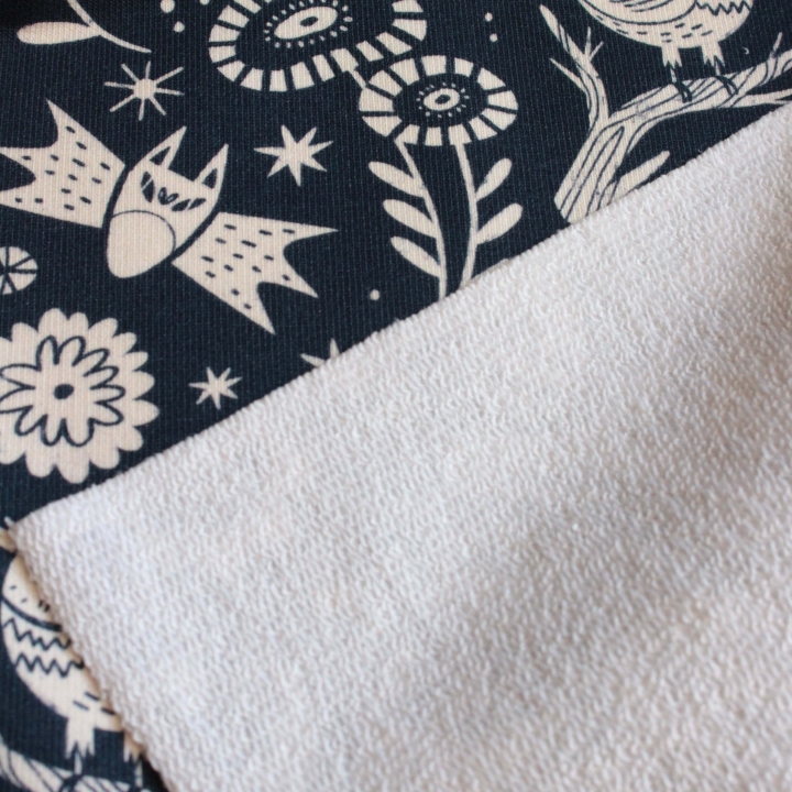 Tissu illustré "Les yeux de la nuit" (Version bleu foncé)