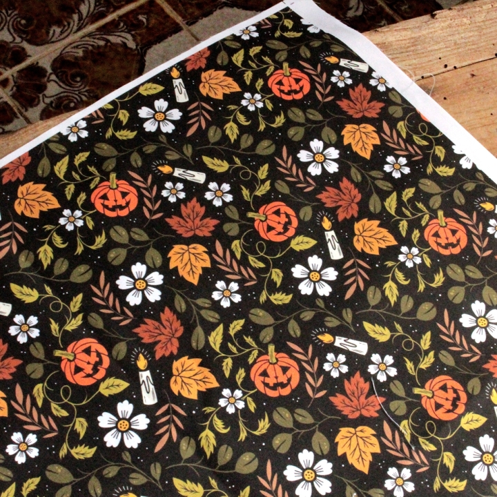 Coupon de tissu illustré "Jack O'lantern" 48x48 cm