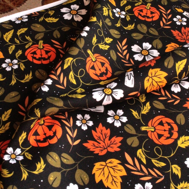 Coupon de tissu illustré "Jack O'lantern" 48x48 cm