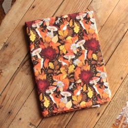 VIDE-ATELIER / 1m popeline - Écureuils d'automne - Taille S - Motif plus foncé