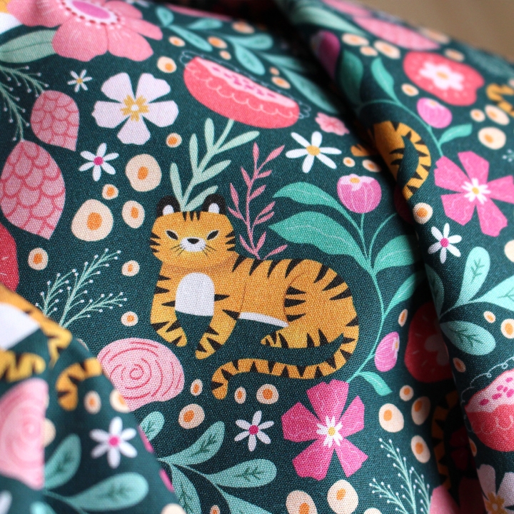 [PRECOMMANDE] Tissu popeline 100% coton / TIGRES - Motif taille S