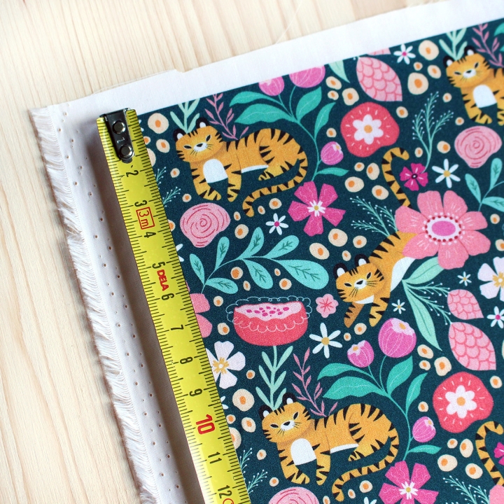 [PRECOMMANDE] Tissu popeline 100% coton / TIGRES - Motif taille S