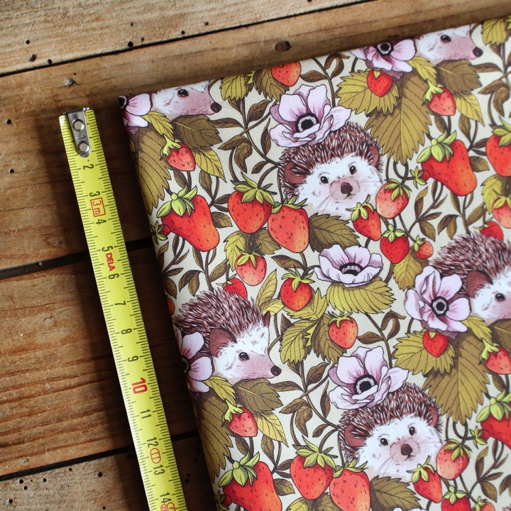 [PRECOMMANDE] Tissu popeline 100% coton / HERISSONS FRAISES - Motif taille S