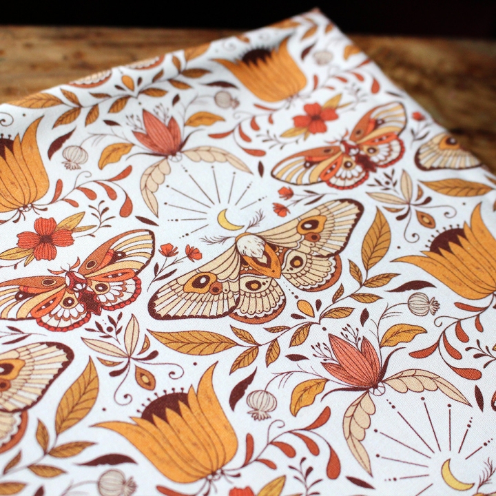 [PRECOMMANDE] Tissu popeline 100% coton / PAPILLON LUNA - Motif taille S