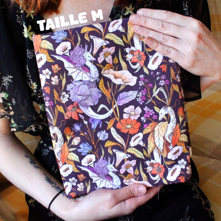 [PRECOMMANDE] Tissu popeline 100% coton / DRAGONS FÉERIQUES - Motif taille M