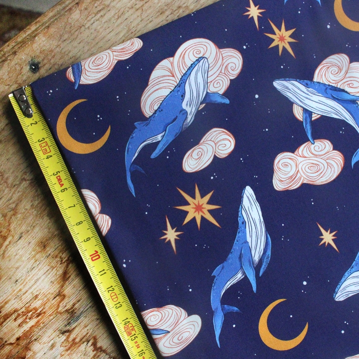 [PRECOMMANDE] Tissu popeline 100% coton / BALEINES - Motif taille M