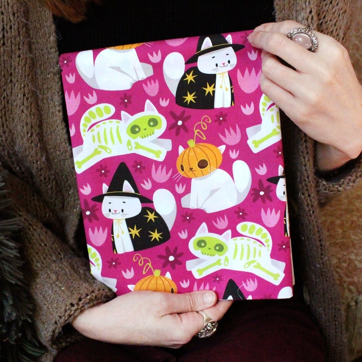 [PRECOMMANDE] Tissu popeline 100% coton / CHALLOWEEN - Motif taille M