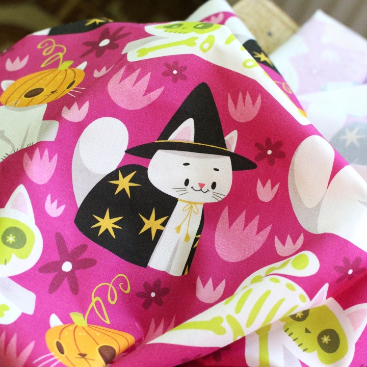 [PRECOMMANDE] Tissu popeline 100% coton / CHALLOWEEN - Motif taille M