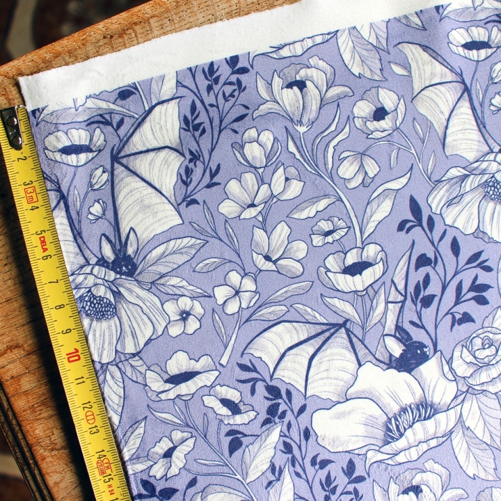 [PRECOMMANDE] Tissu velours / CHAUVE-SOURIS BLEUES - Motif taille M