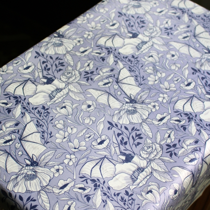 [PRECOMMANDE] Tissu velours / CHAUVE-SOURIS BLEUES - Motif taille M
