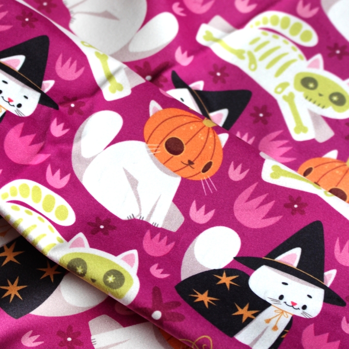 [PRECOMMANDE] Tissu velours / CHALLOWEEN - Motif taille M