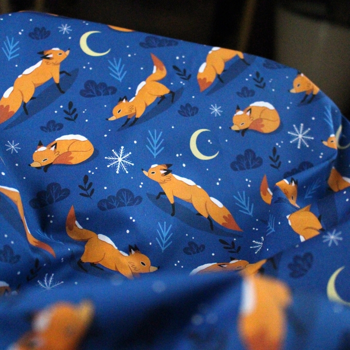 [PRECOMMANDE] Tissu popeline 100% coton / RENARDS SOUS LA NEIGE - Motif taille S