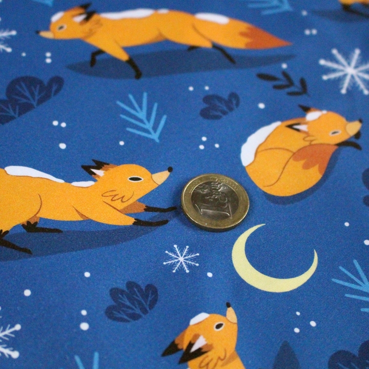 [PRECOMMANDE] Tissu popeline 100% coton / RENARDS SOUS LA NEIGE - Motif taille M