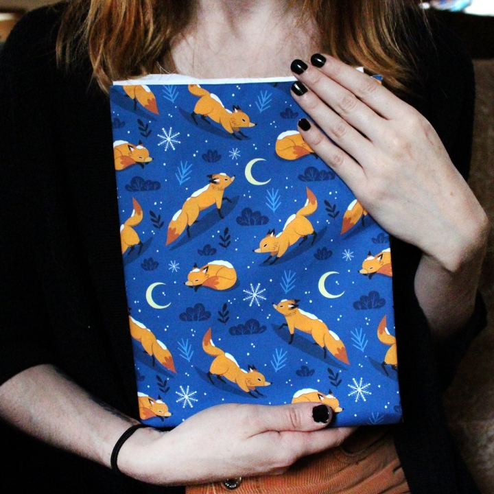 [PRECOMMANDE] Tissu popeline 100% coton / RENARDS SOUS LA NEIGE - Motif taille S