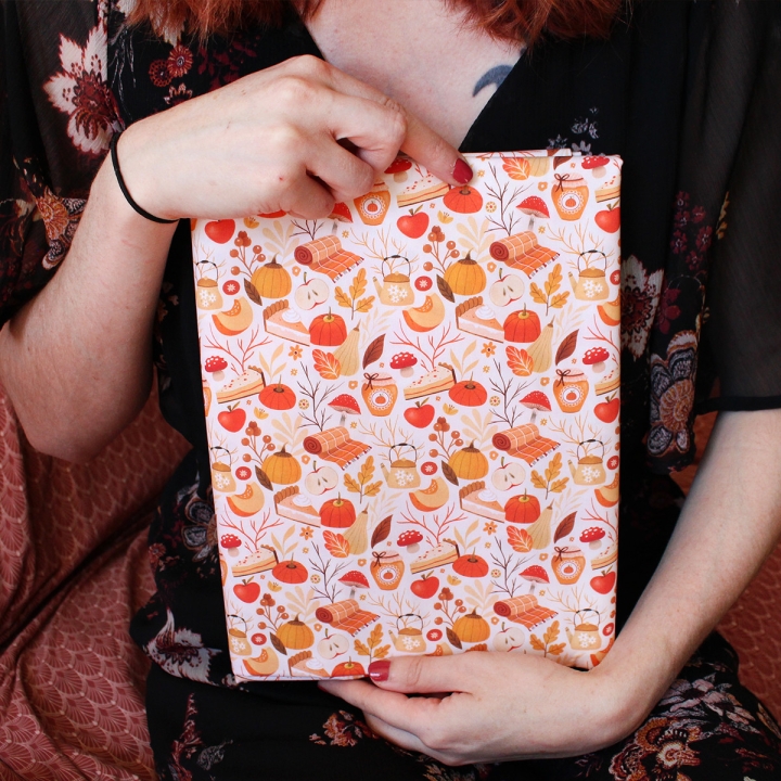 Tissu illustré "Automne cosy" – popeline, velours & French terry – motif automnal