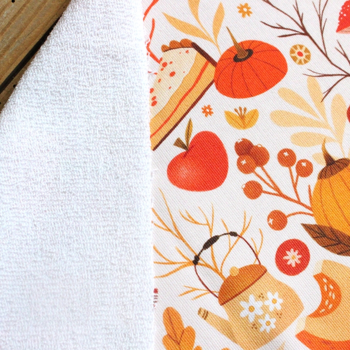 Tissu illustré "Automne cosy" – popeline, velours & French terry – motif automnal