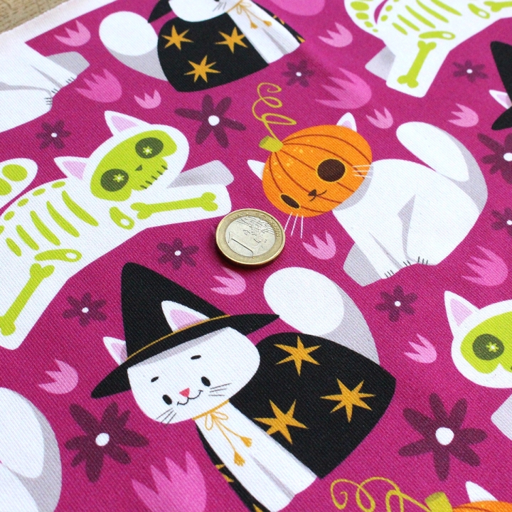 Coupon de tissu illustré "Challoween" 48x48 cm – Popeline & French Terry – motif halloween