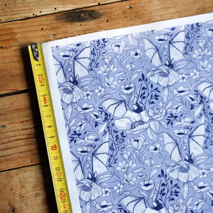 Coupon de tissu illustré "Chauve-souris bleues" 48x48 cm – Popeline & French Terry