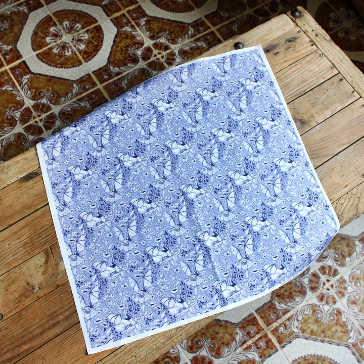 Coupon de tissu illustré "Chauve-souris bleues" 48x48 cm – Popeline & French Terry