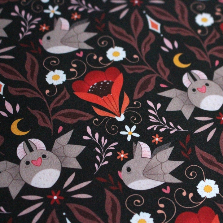 Coupon de tissu illustré "Chauve-souris" 48x48 cm – Popeline & French Terry – motif dark, spooky, halloween
