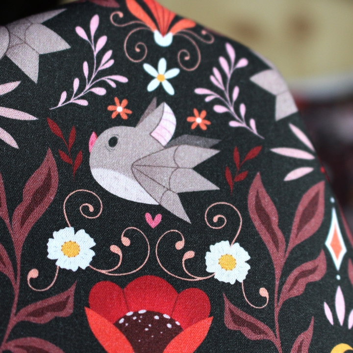 Tissu illustré "Chauve-souris" – popeline, velours & French terry – motif dark, spooky, halloween