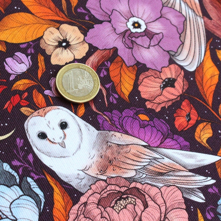 Coupon de tissu illustré "Chouettes effraies" 48x48 cm – Popeline & French Terry – motif poétique, sorcière