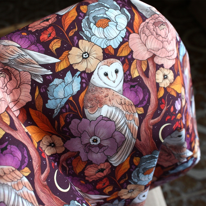 Tissu illustré "Chouettes effraies" – popeline, velours & French terry – motif mystique, sorcière, magique