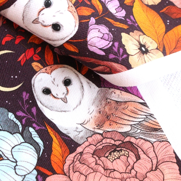 Tissu illustré "Chouettes effraies" – popeline, velours & French terry – motif mystique, sorcière, magique