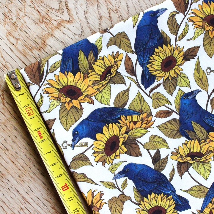Tissu illustré "Corbeaux & tournesols" – popeline, velours & French terry