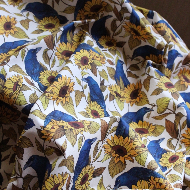 Tissu illustré "Corbeaux & tournesols" – popeline, velours & French terry