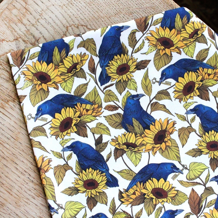 Tissu illustré "Corbeaux & tournesols" – popeline, velours & French terry