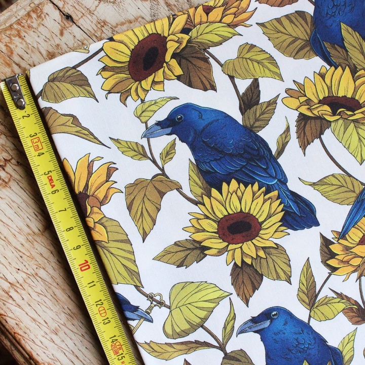 Tissu illustré "Corbeaux & tournesols" – popeline, velours & French terry