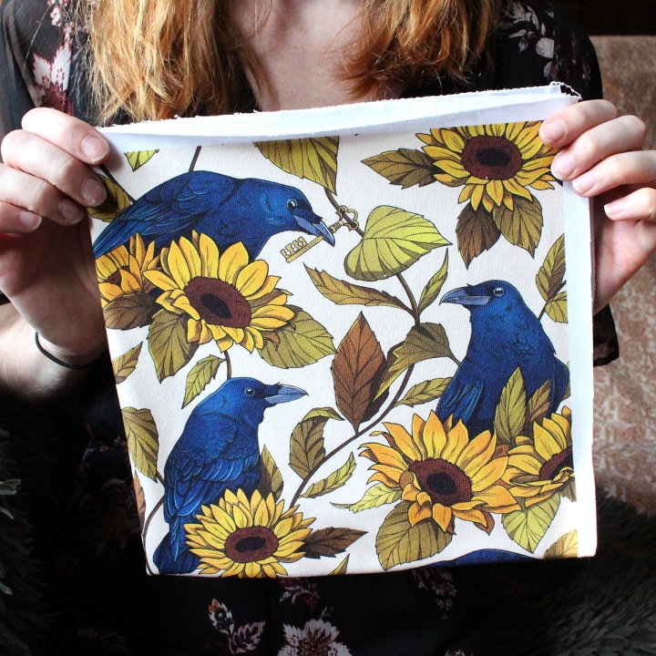 Tissu illustré "Corbeaux & tournesols" – popeline, velours & French terry