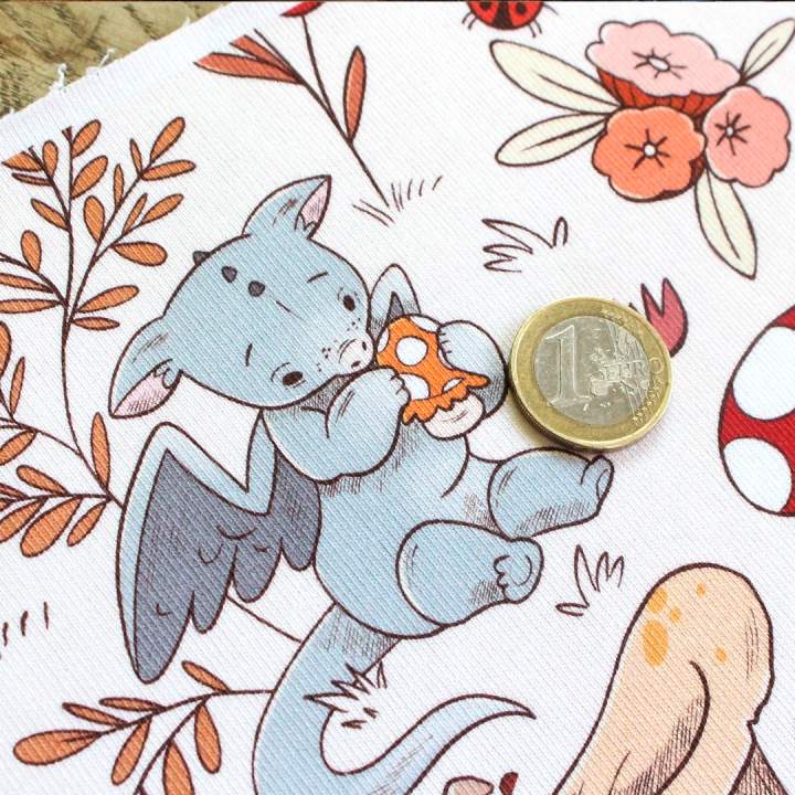 Tissu illustré "Dragons et champignons" – popeline, velours & French terry – motif enfantin