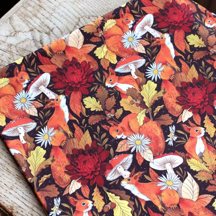 Coupon de tissu illustré "Écureuils d'automne" 48x48 cm – Popeline & French Terry – motif automnale