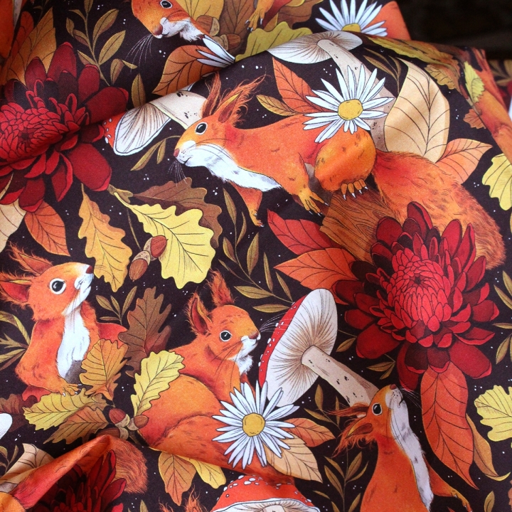 Tissu illustré "Écureuils d’automne" – popeline, velours & French terry - motif automnal