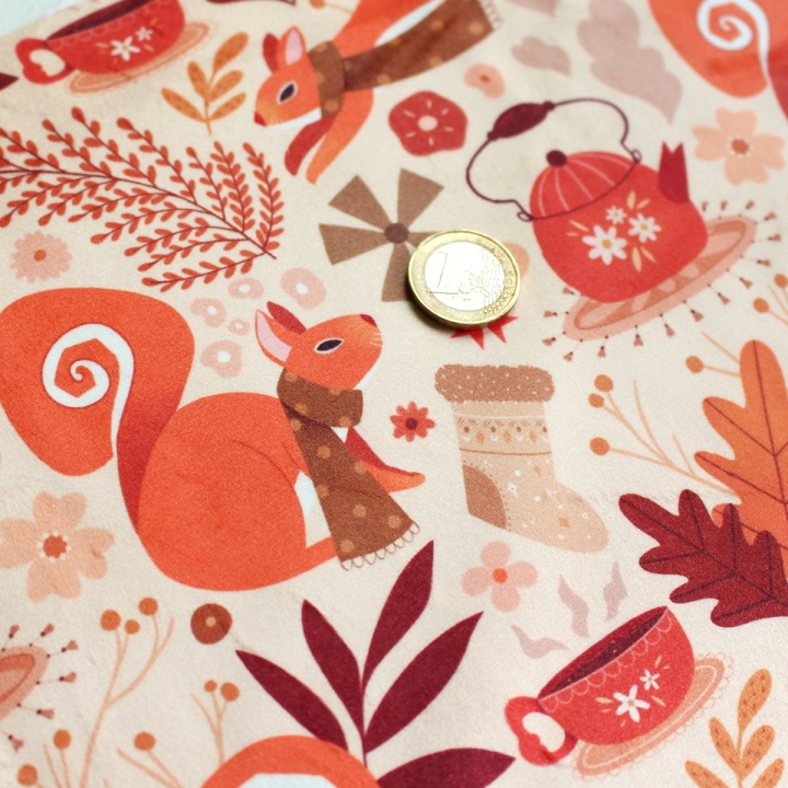 Tissu illustré "Écureuils écharpes"– popeline, velours & French terry – motif automnal