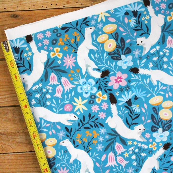 Tissu illustré "Hermines" – popeline, velours & French terry – motif hivernal