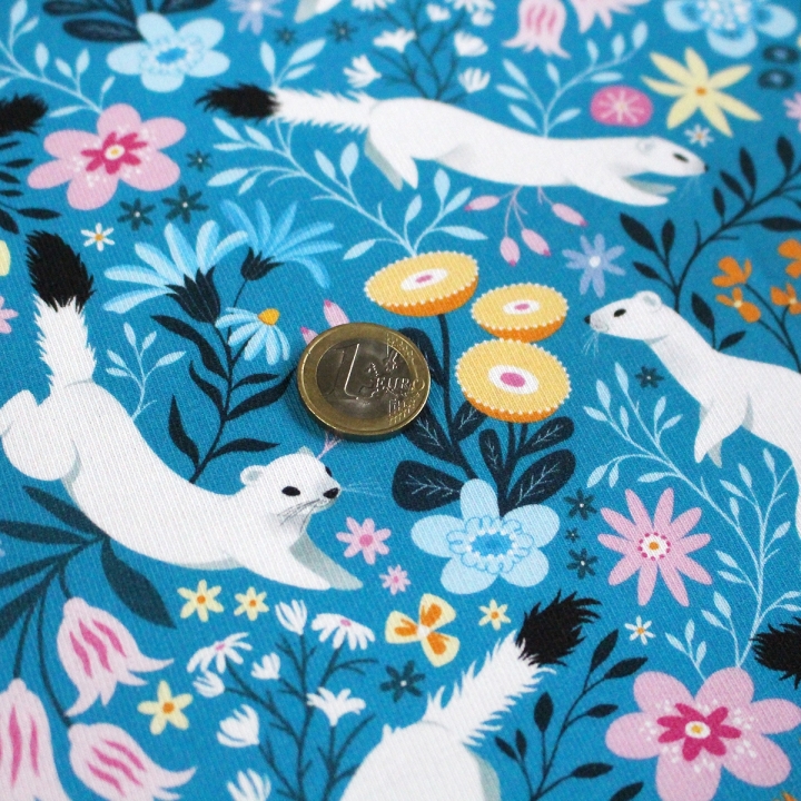 Tissu illustré "Hermines" – popeline, velours & French terry – motif hivernal