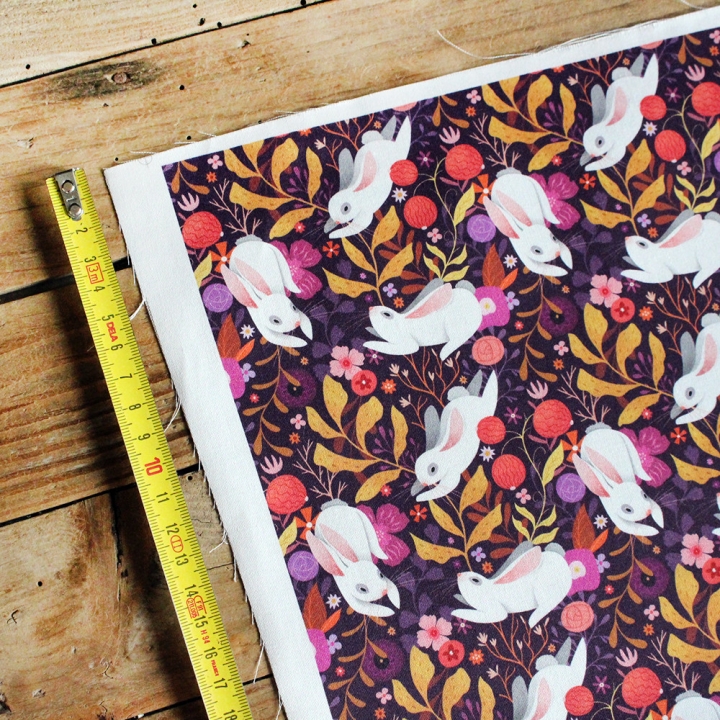 Coupon de tissu illustré "Lapins blancs" 48x48 cm – Popeline & French Terry – motif poétique