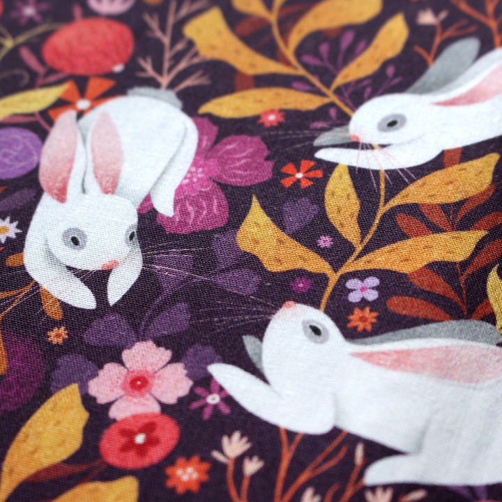 Tissu illustré "Lapins blancs"– popeline, velours & French terry – univers féerique
