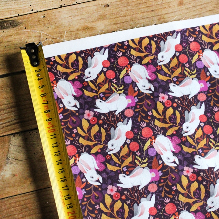 Tissu illustré "Lapins blancs"– popeline, velours & French terry – univers féerique