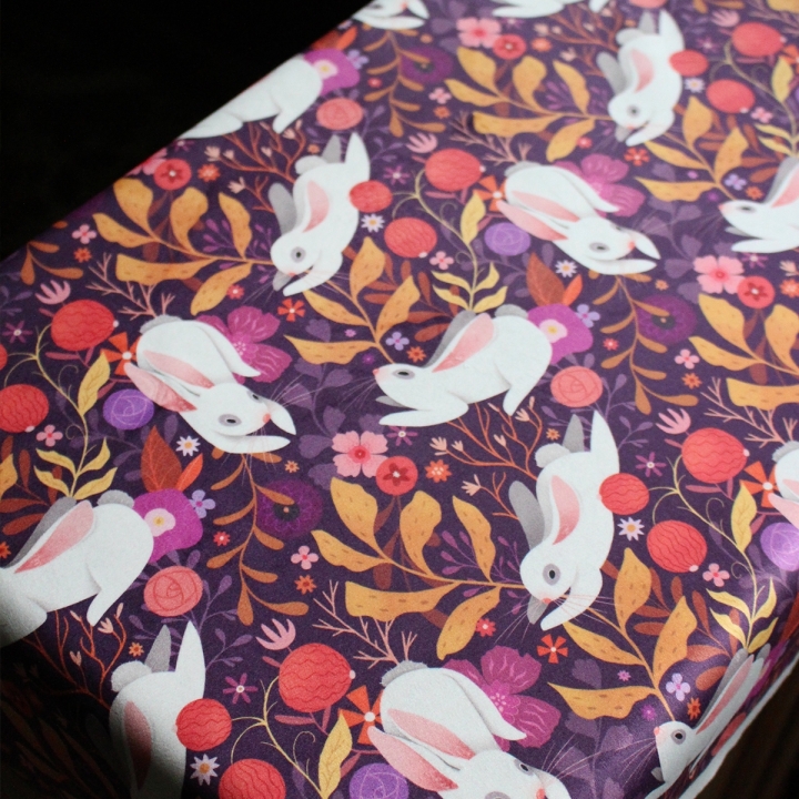 Tissu illustré "Lapins blancs"– popeline, velours & French terry – univers féerique